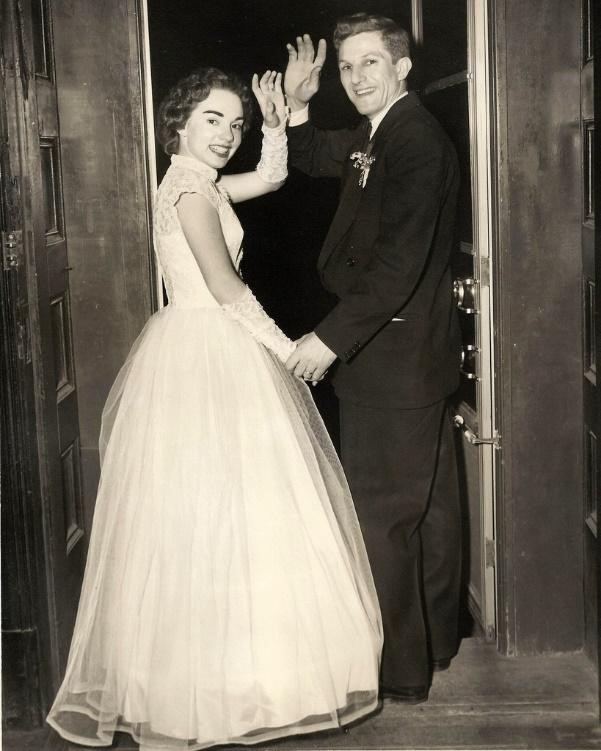 wedding dresses 1950s